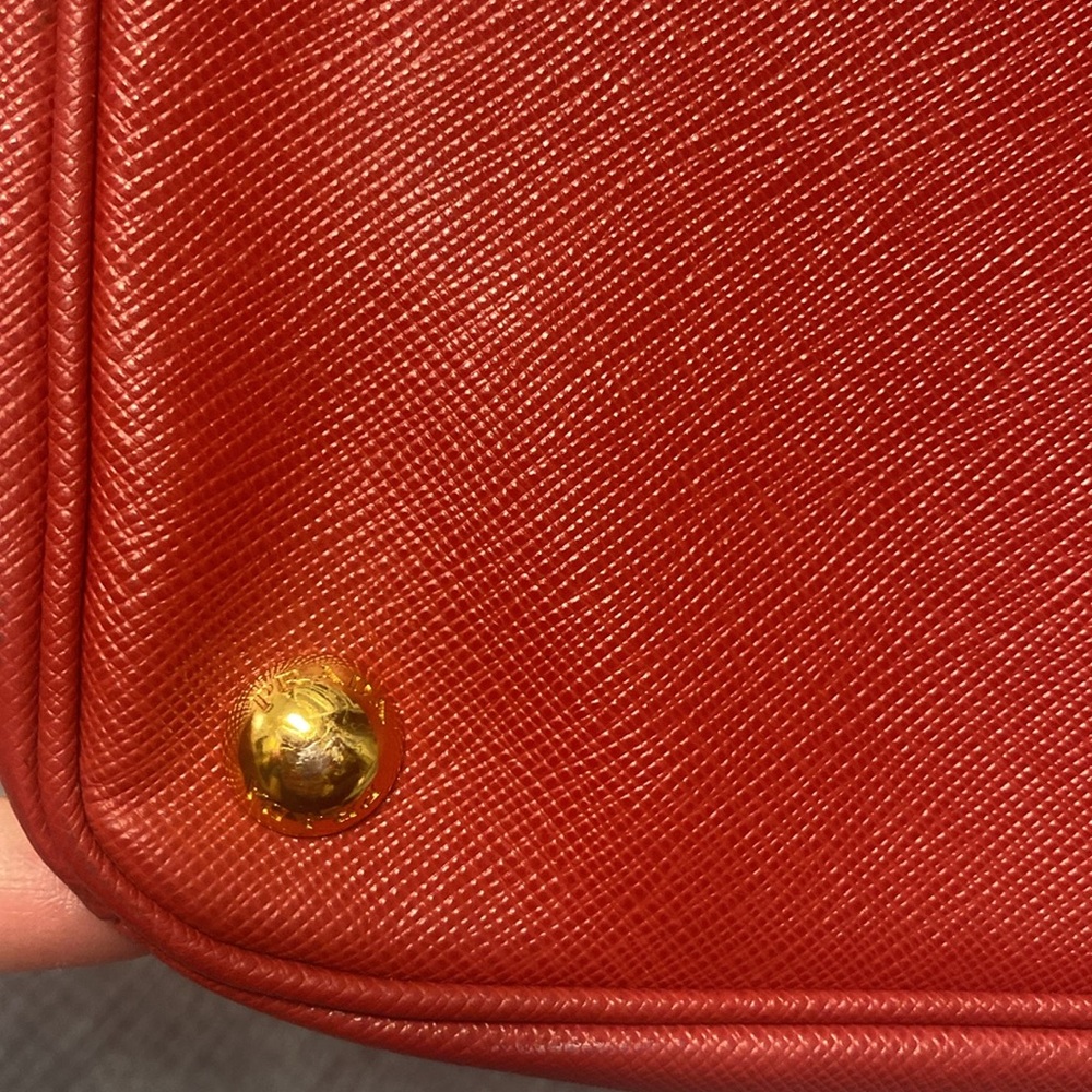 Prada Authentic Red Saffiano Leather Lux Classic Workbag Tote Handbag Bag Purse - Picture 5 of 16